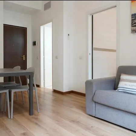 Casa Gioia- 5min Da Stazione Apartmán
